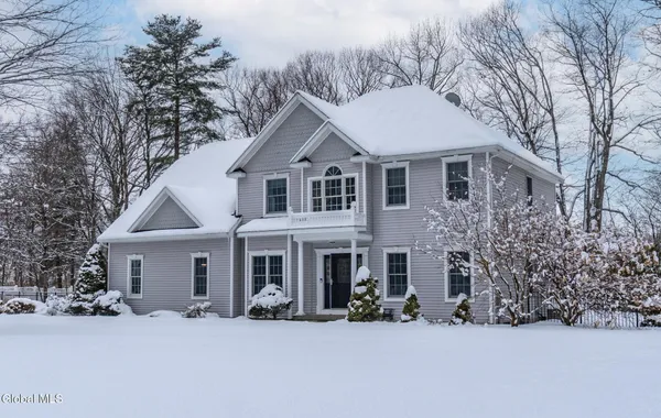 $599,900 | 9 Sonja Lane, Ballston Spa, NY 12020