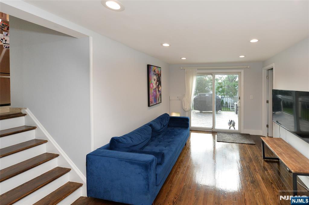 154 Middlesex Avenue Paramus, NJ 07652 - Photo 10 of 32
