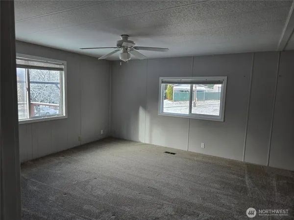 $2,895 | 786 West Vista Drive, Camano Island, WA 98282