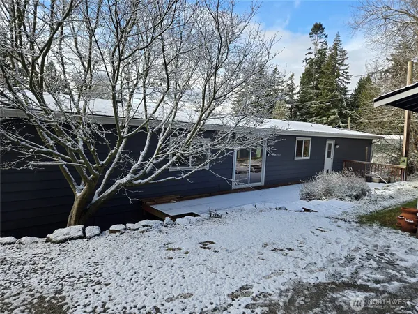 $2,895 | 786 West Vista Drive, Camano Island, WA 98282