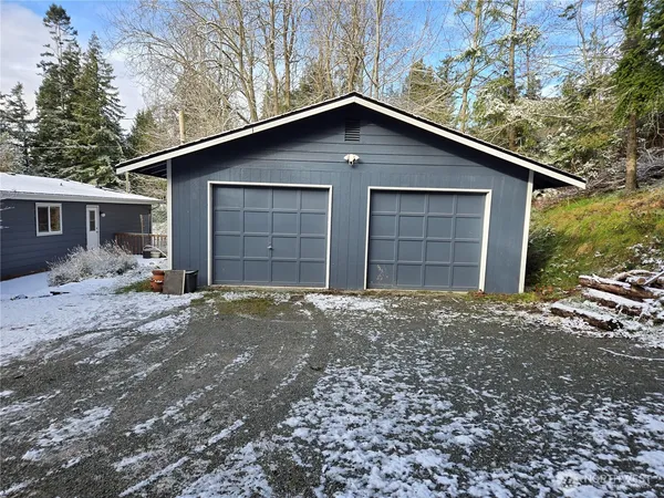 $2,895 | 786 West Vista Drive, Camano Island, WA 98282