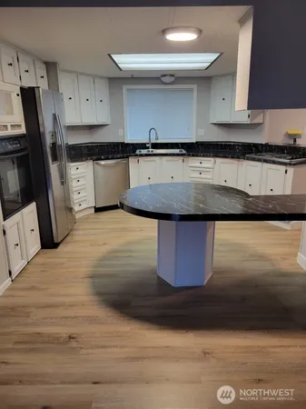 $2,895 | 786 West Vista Drive, Camano Island, WA 98282