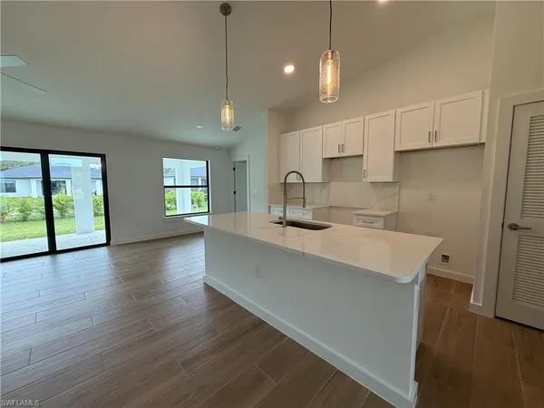 $2,000 | 2707 34th Street Southwest, Lehigh Acres, FL 33976