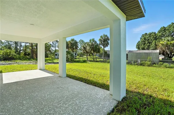 $2,000 | 2707 34th Street Southwest, Lehigh Acres, FL 33976