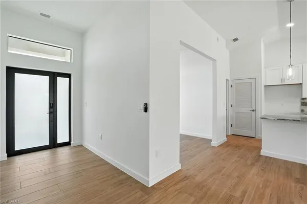 $2,000 | 2707 34th Street Southwest, Lehigh Acres, FL 33976