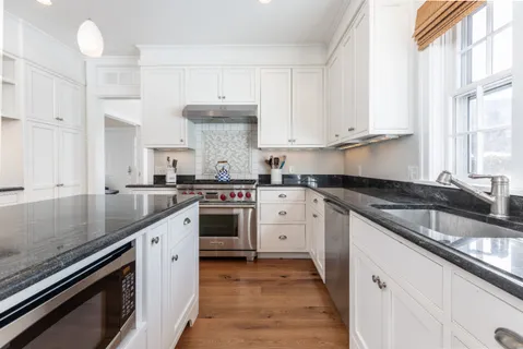 $6,450,000 | 3 Dolphin Court, Nantucket, MA 02554