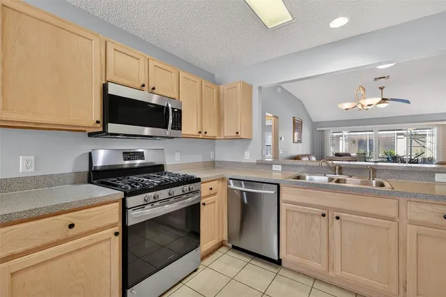 $369,000 | 1927 Walden Way, The Villages, FL 32162