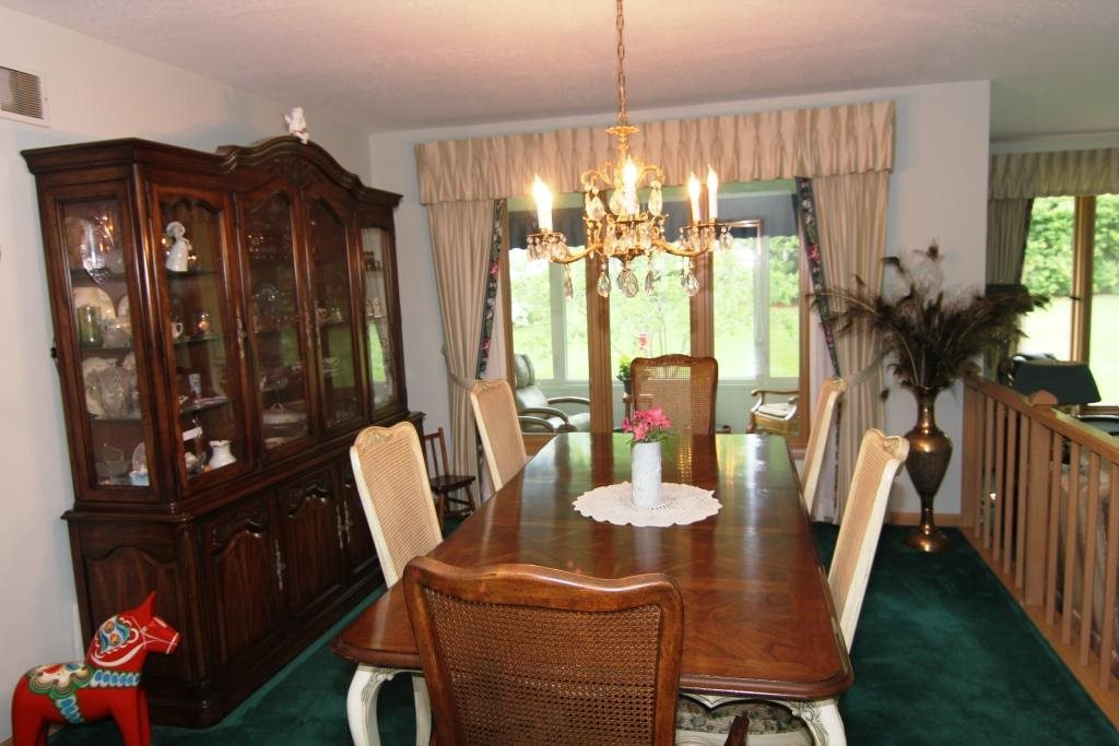2144 Meadowbrook Road Davenport, IA 52807 - Photo 12 of 22 Gallery Image 12
