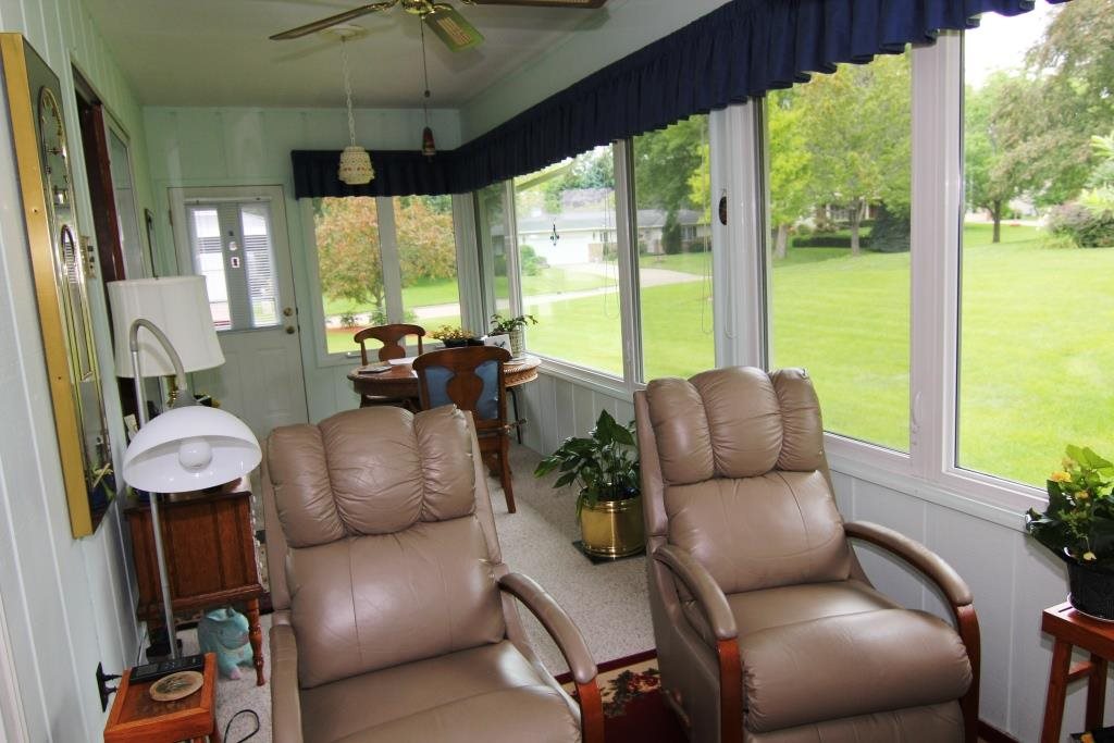 2144 Meadowbrook Road Davenport, IA 52807 - Photo 16 of 22 Gallery Image 16