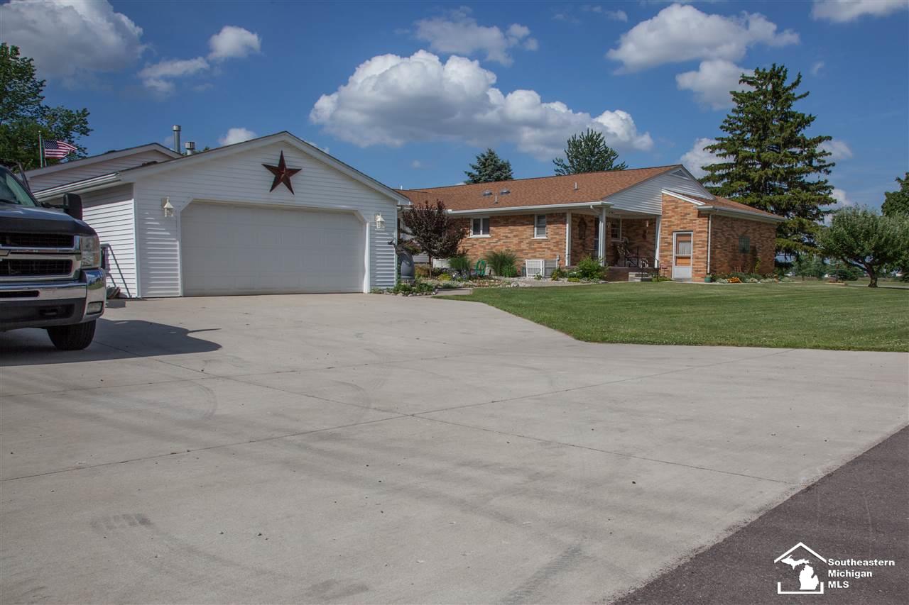 10487 Grafton Road Carleton, MI 48117 - Photo 8 of 54