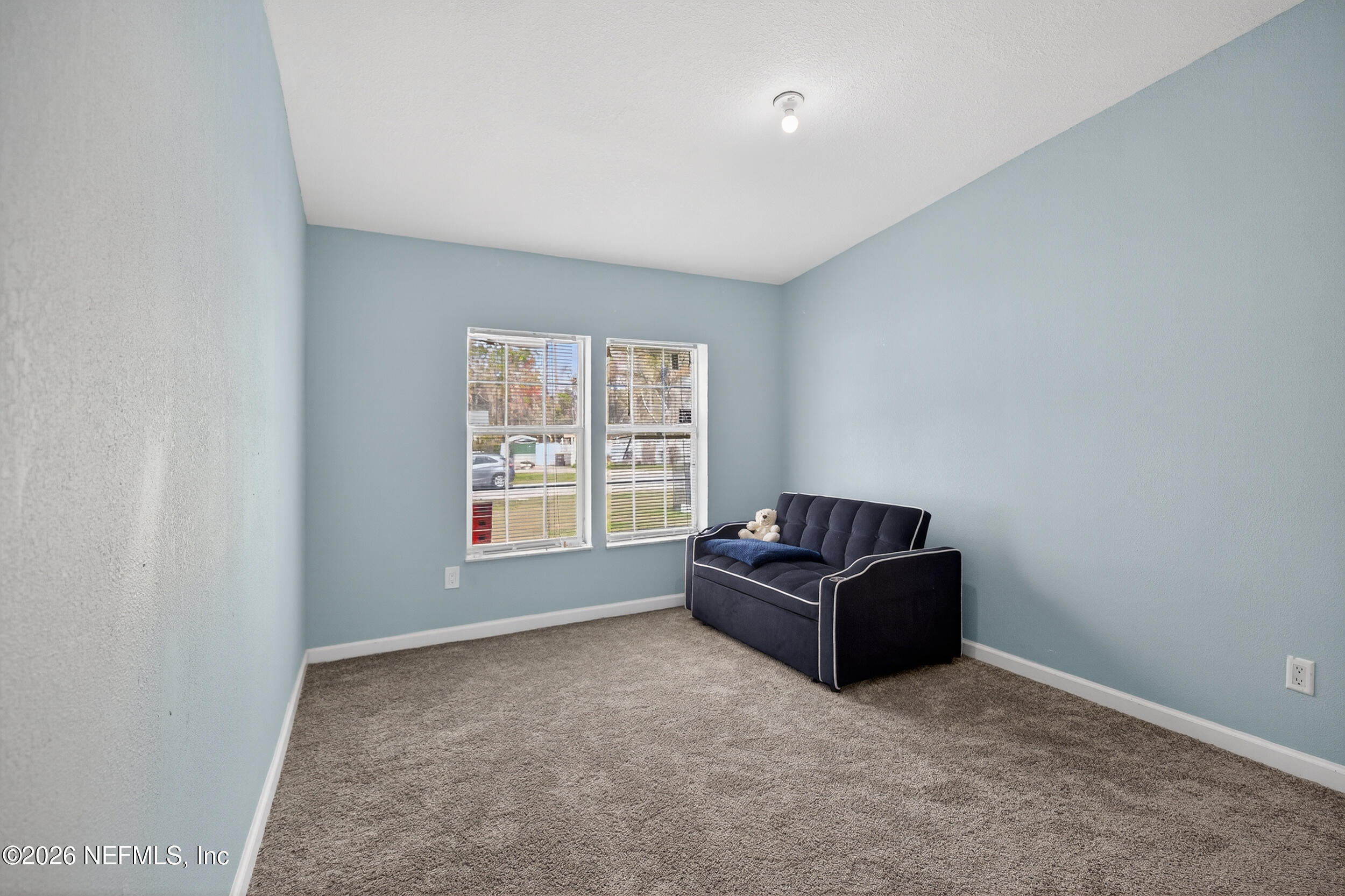 634 Harrison Street Jacksonville, FL 32220 - Photo 15 of 23 a living room with furniture