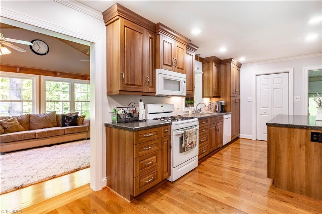 813 Stratford Road Lexington, NC 27292 - Photo 12 of 30 Gallery Image 12