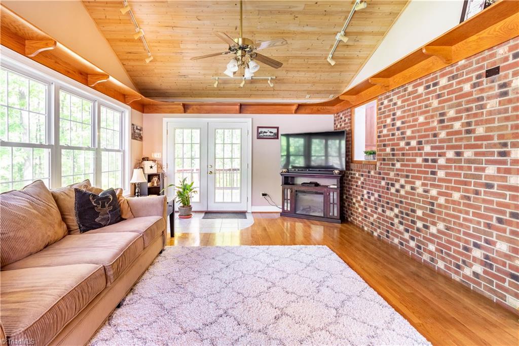 813 Stratford Road Lexington, NC 27292 - Photo 16 of 30 Gallery Image 16