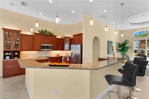 $1,374,000 | 3522 Southeast 19th Avenue, Cape Coral, FL 33904