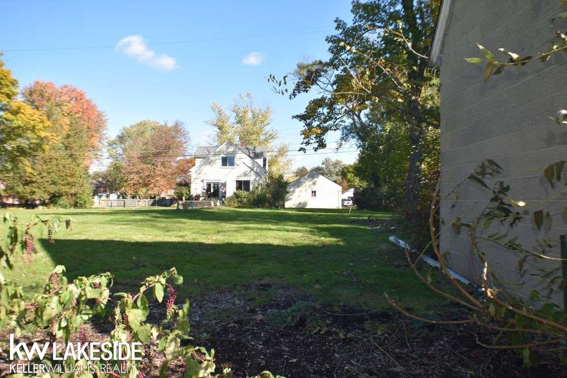 90 Riverside Drive Mount Clemens, MI 48043 - Photo 14 of 39 31364204-13.JPG