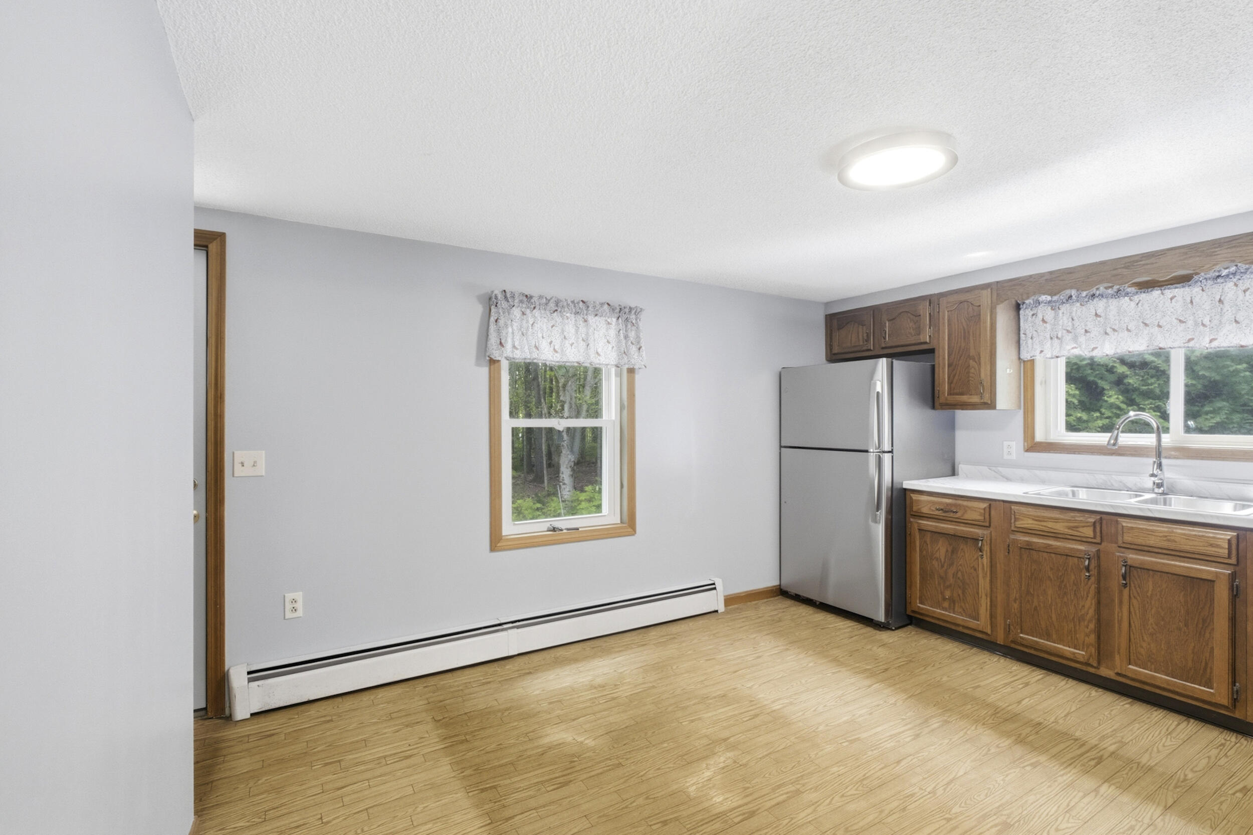 174 Davis Road Fairfield, ME 04937 - Photo 14 of 47 174_davis_ln-interior-01