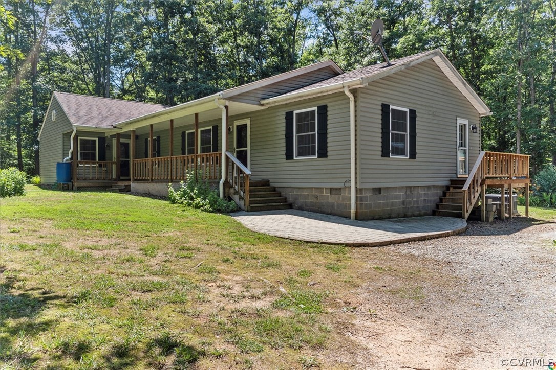 2279 Gardners Road Mineral, VA 23117 - Photo 4 of 50 Gallery Image 4