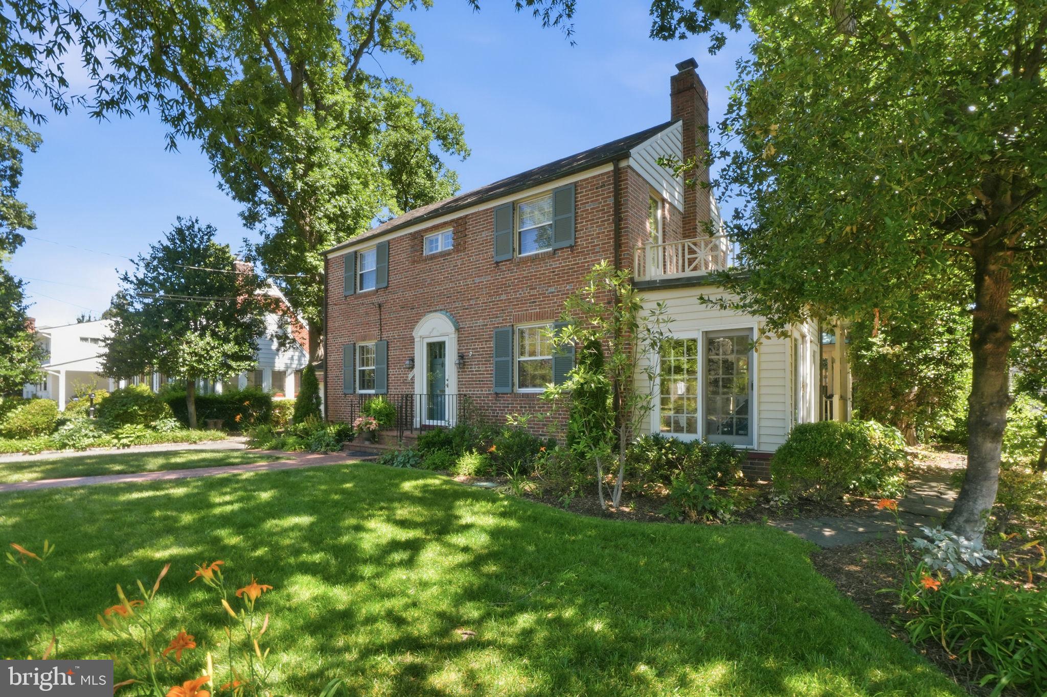 1251 South Oakcrest Road Arlington, VA 22202 - Photo 7 of 57