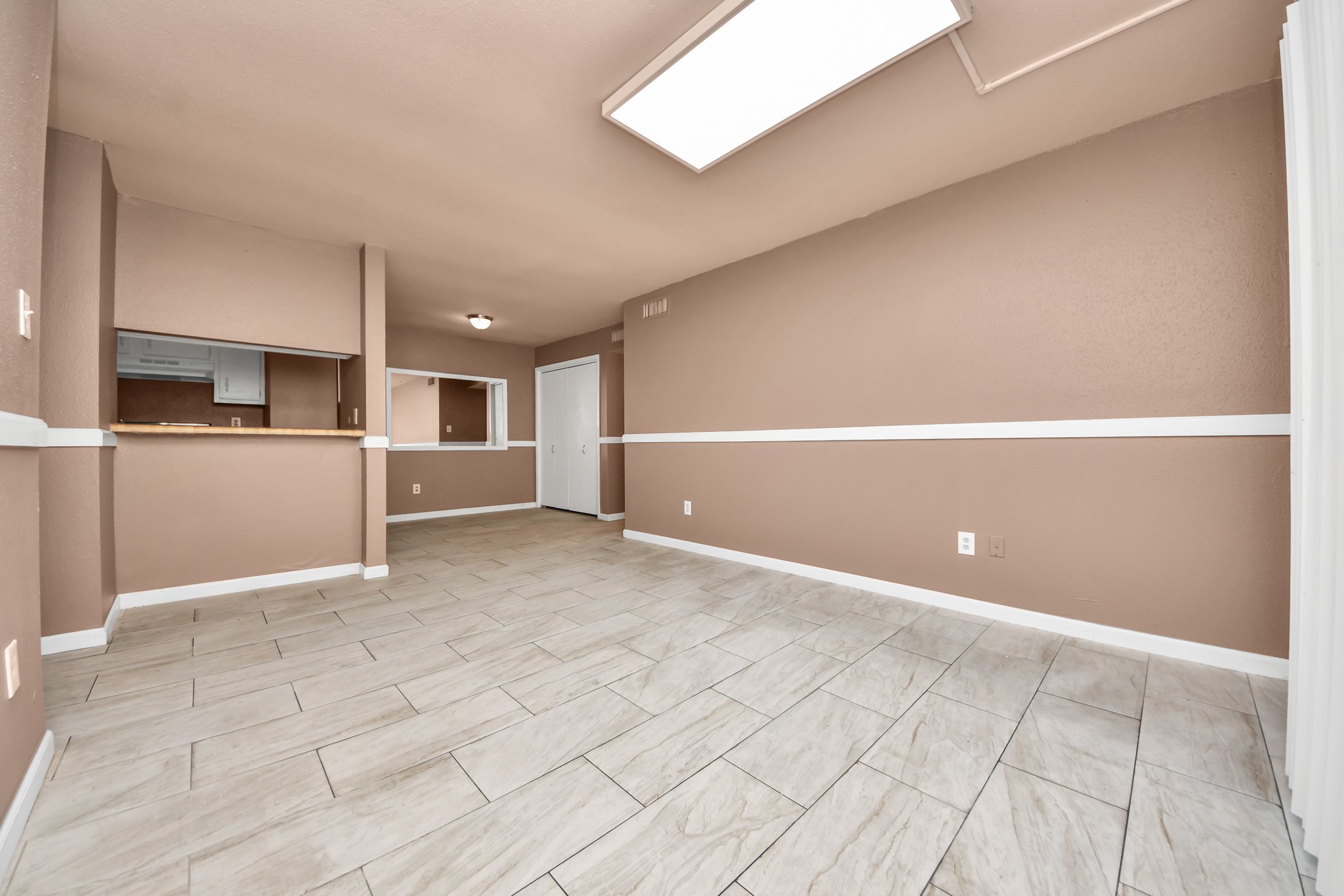 6161 Reims Road, Unit 1203 Houston, TX 77036 - Photo 6 of 34 Gallery Image 6