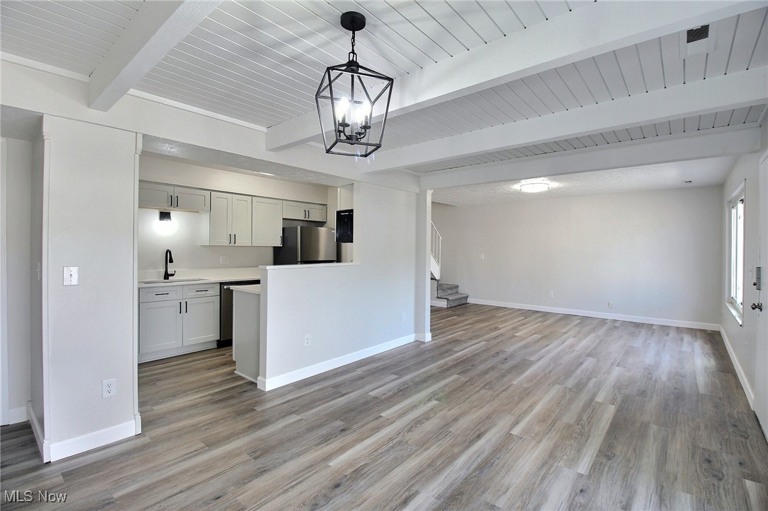 9956 Johnnycake Ridge Road, Unit E8 Painesville, OH 44077 - Photo 2 of 17 Gallery Image 2