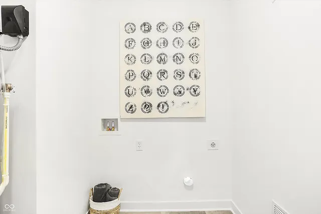 $369,565 | 328 North Addison Drive, Greenfield, IN 46140