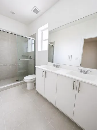 $2,350 | 2803 Southeast 26th Avenue, Homestead, FL 33035