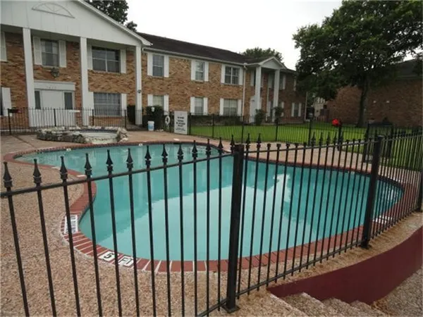 $85,000 | 7209 Beechnut Street, Unit B, Houston, TX 77074