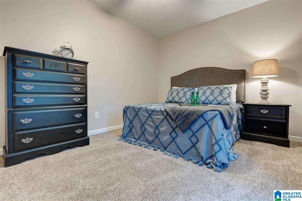 3876 Rockridge Court Birmingham, AL 35210 - Photo 17 of 32