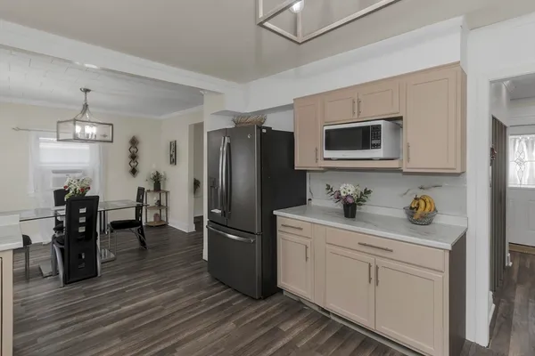 $320,000 | 15 Merida Street, Springfield, MA 01104