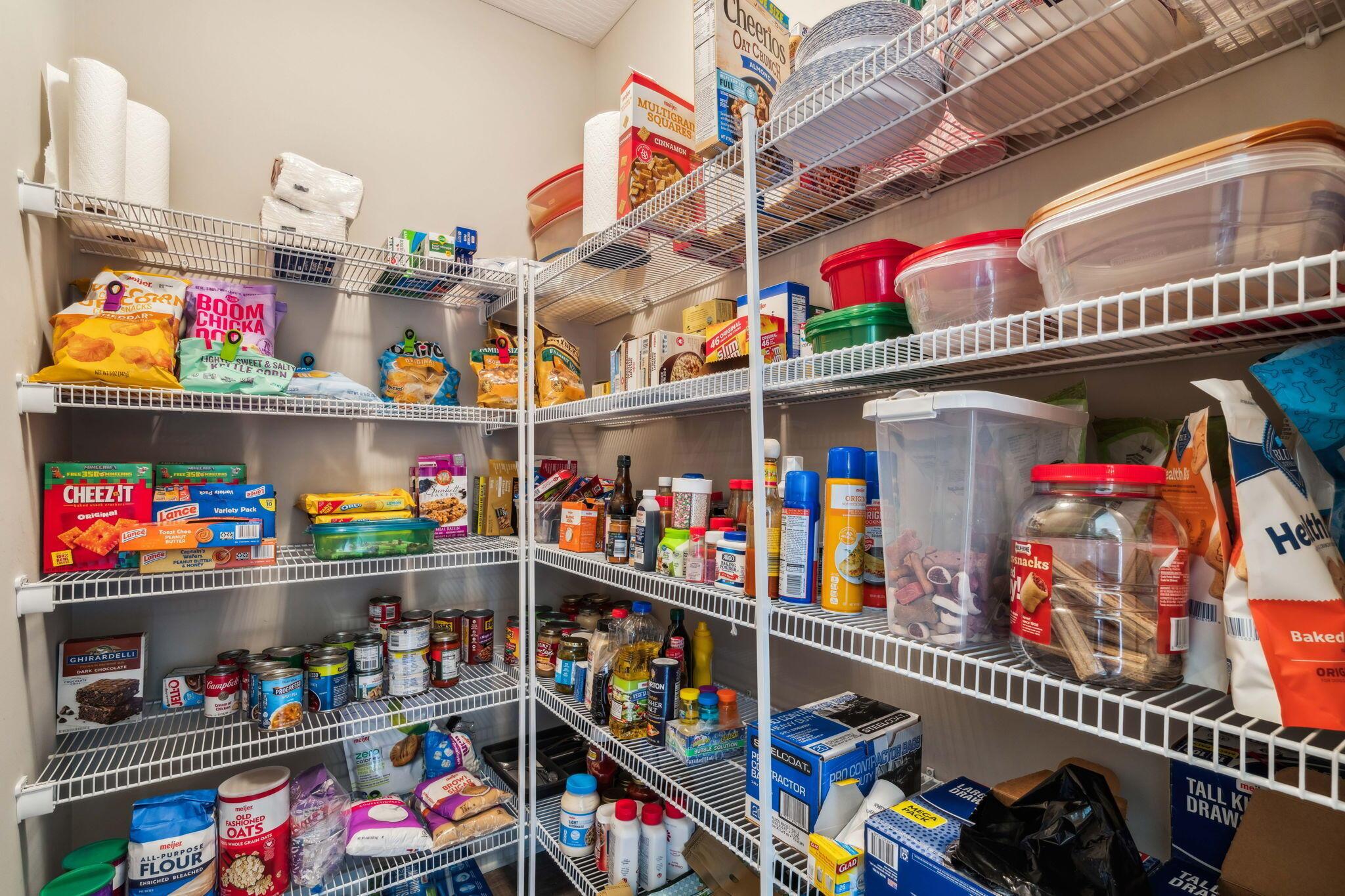 6730 Basil Western Road Northwest Carroll, OH 43112 - Photo 21 of 56 Kitchen pantry