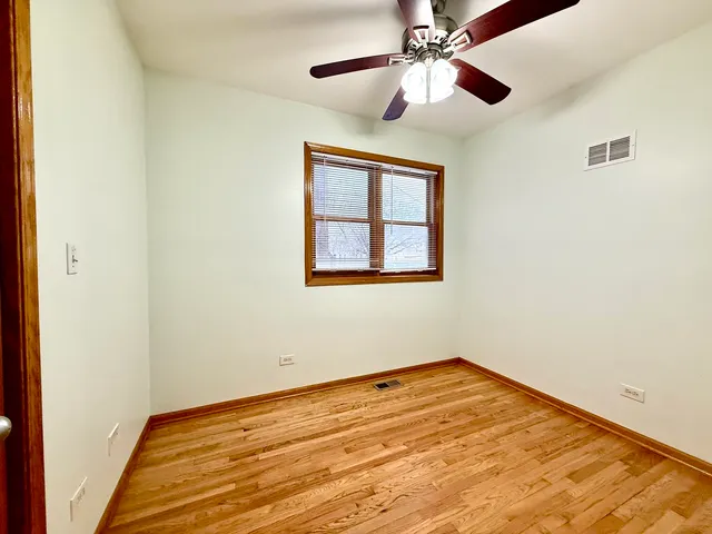 $2,750 | 2207 West Warren Boulevard, Unit 1, Chicago, IL 60612