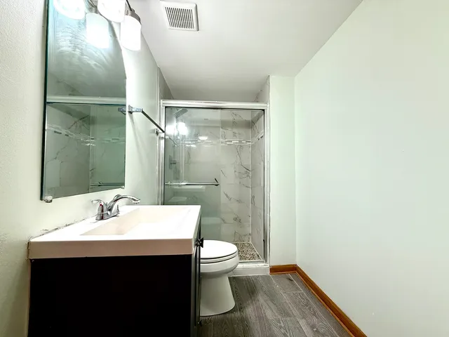 $2,750 | 2207 West Warren Boulevard, Unit 1, Chicago, IL 60612