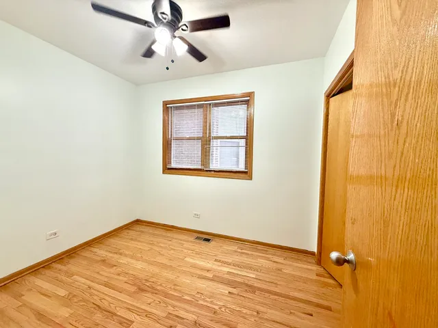 $2,750 | 2207 West Warren Boulevard, Unit 1, Chicago, IL 60612