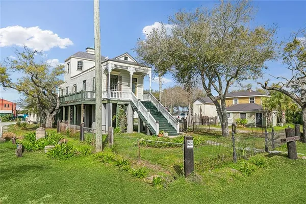 $553,000 | 4518-30 Jean Lafitte Boulevard, Lafitte, LA 70067