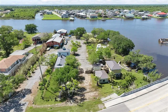 $553,000 | 4518-30 Jean Lafitte Boulevard, Lafitte, LA 70067