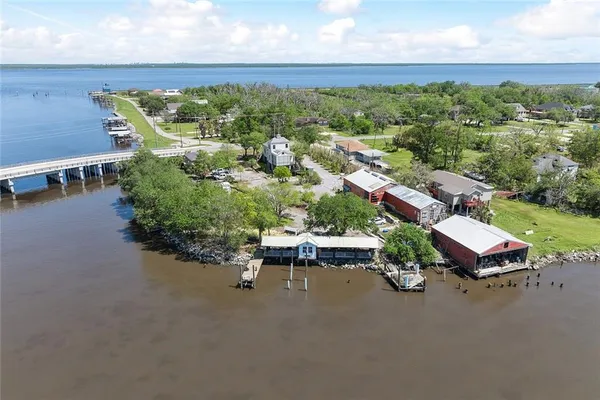 $553,000 | 4518-30 Jean Lafitte Boulevard, Lafitte, LA 70067