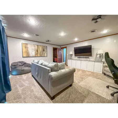 $299,900 | 933 Elmore Street, Borger, TX 79007