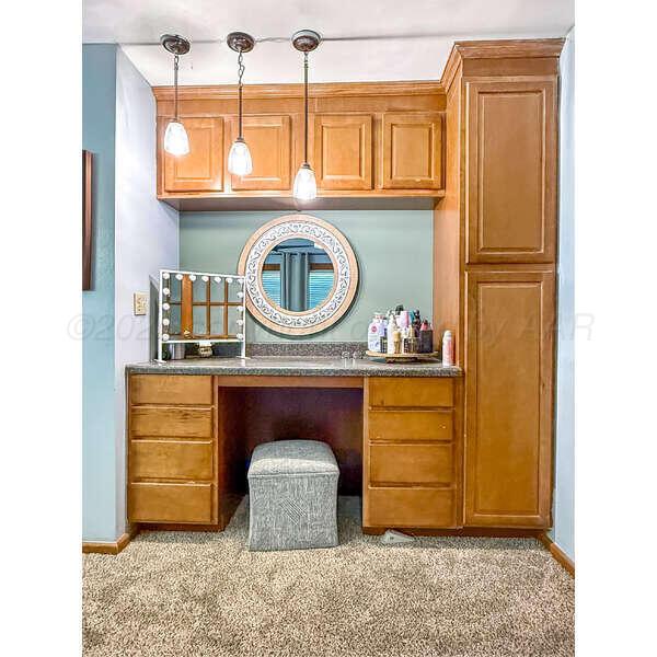 933 Elmore Street Borger, TX 79007 - Photo 33 of 53 a room with closet a washer and dryer