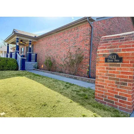 $299,900 | 933 Elmore Street, Borger, TX 79007