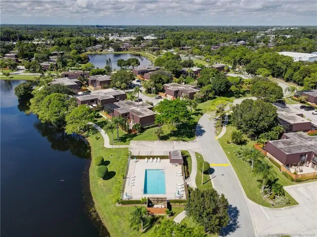 $300,000 | 6466 Southeast Windsong Lane, Stuart, FL 34997