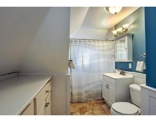 74 Hooper Road Dedham, MA 02026 - Photo 17 of 22 Gallery Image 17