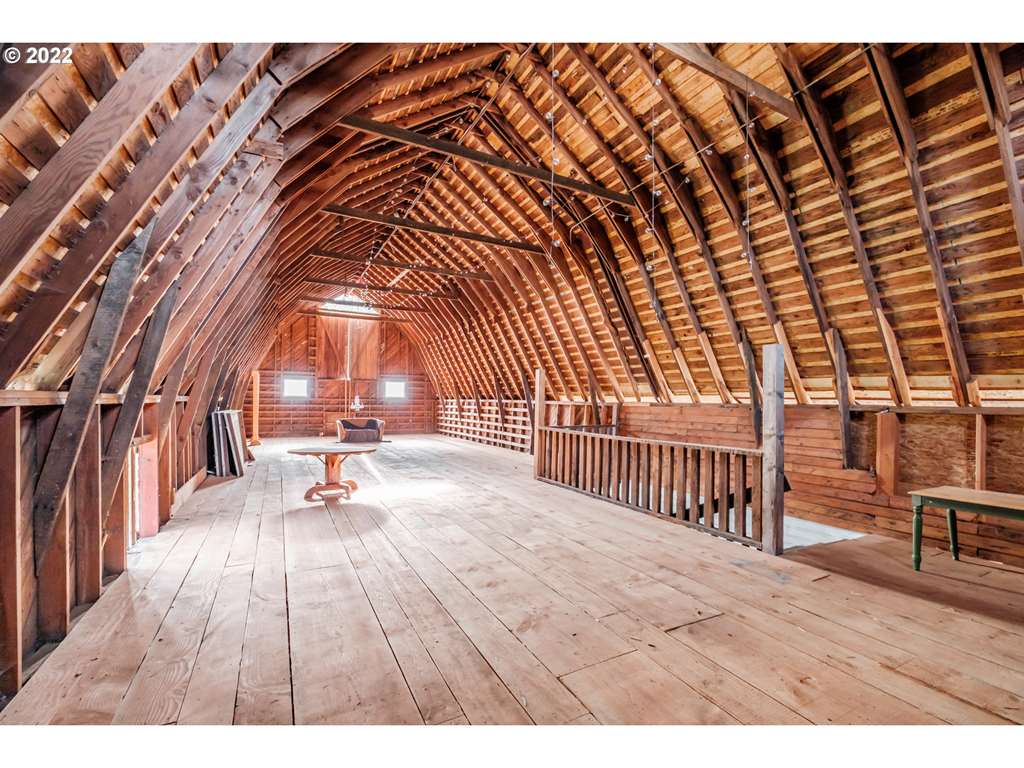 9663 Jackson Hill Road Southeast Salem, OR 97306 - Photo 23 of 32