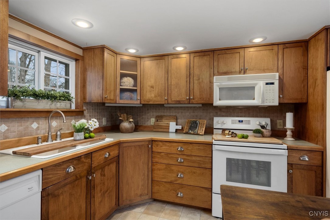 248 Water Street Winfield, NY 13491 - Photo 4 of 48