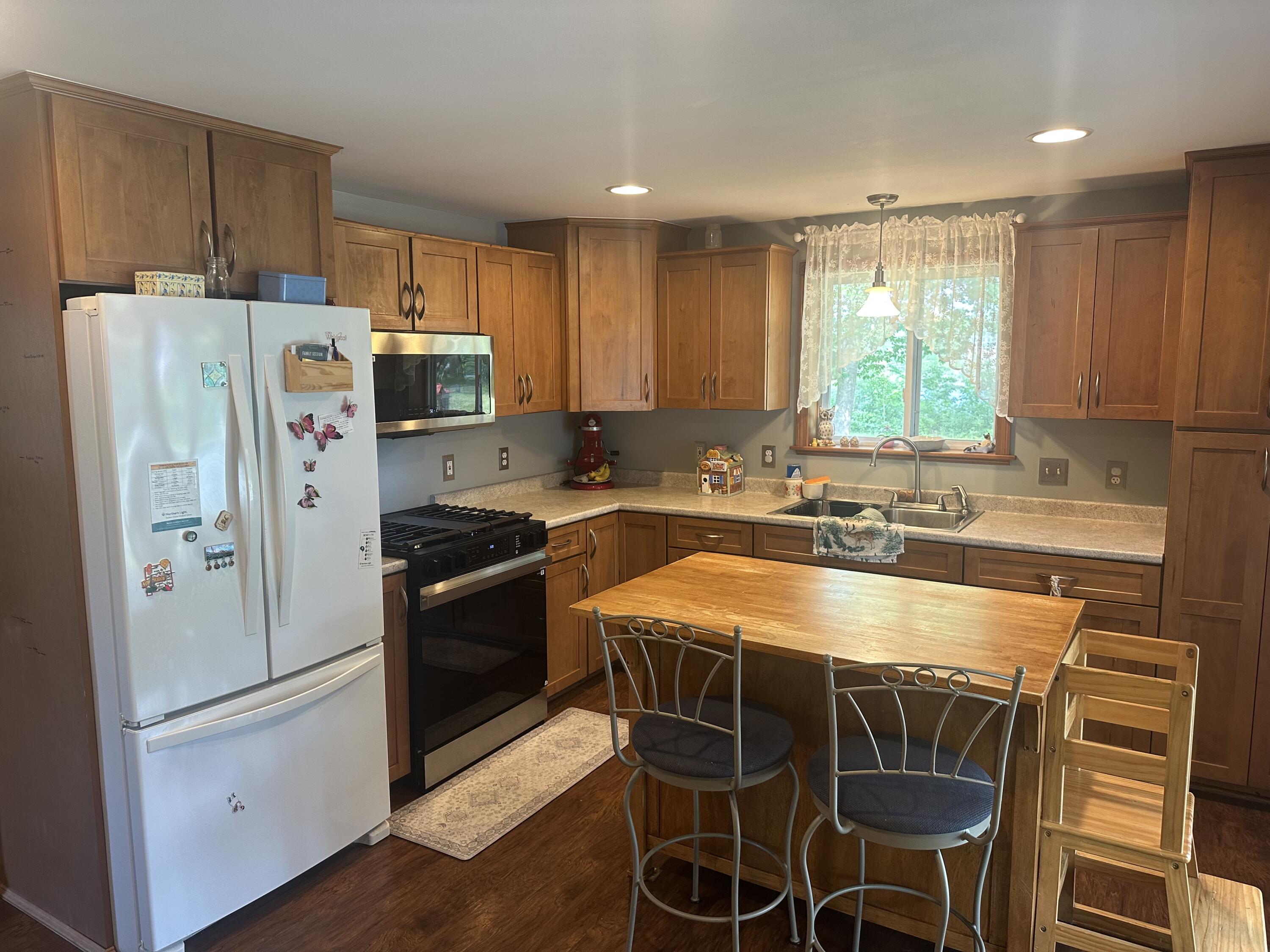 37 Penobscot Avenue Howland, ME 04448 - Photo 18 of 31 IMG_8707