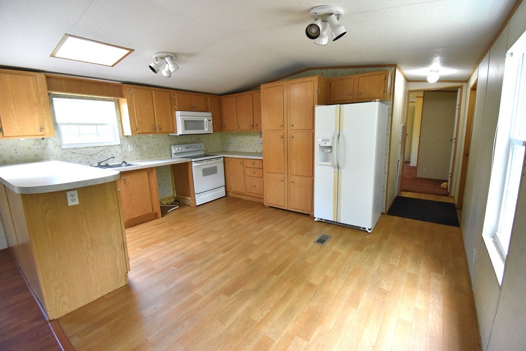 450 Joy Ranch Road Woodlawn, VA 24381 - Photo 5 of 28 Gallery Image 5