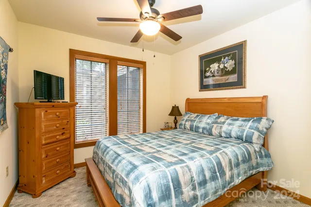 $359,900 | 222 Creekside Way, Unit D/102, Burnsville, NC 28714