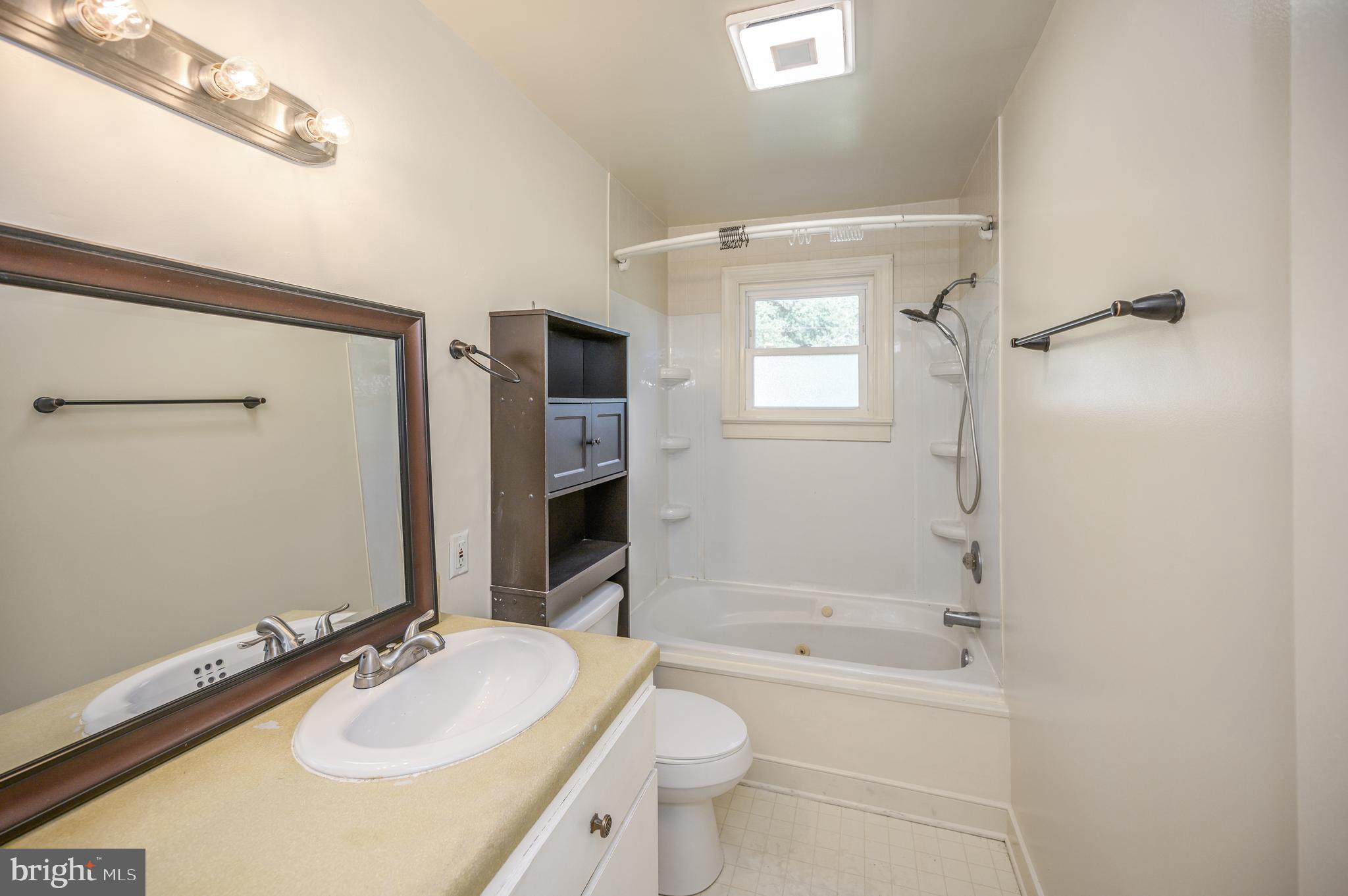 22381 File Road Bowling Green, VA 22427 - Photo 22 of 39 Gallery Image 22