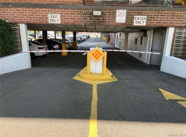 $299,999 | 20 Wendell Street, Unit A16, Hempstead, NY 11550