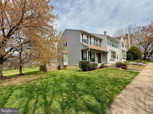 $490,000 | 6920 Hovingham Court, Centreville, VA 20121