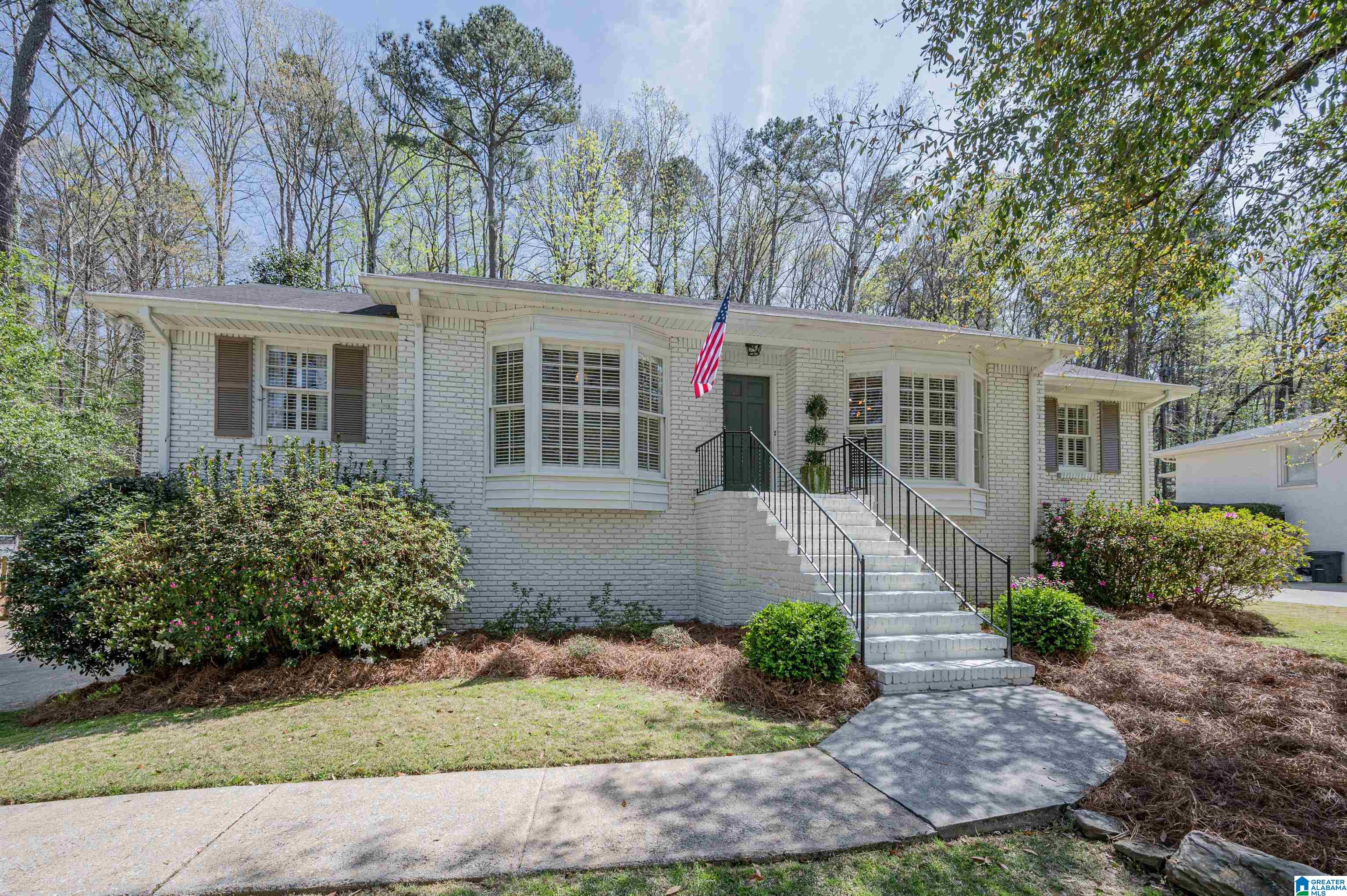 4161 Winston Way Birmingham, AL 35213 - Photo 1 of 48